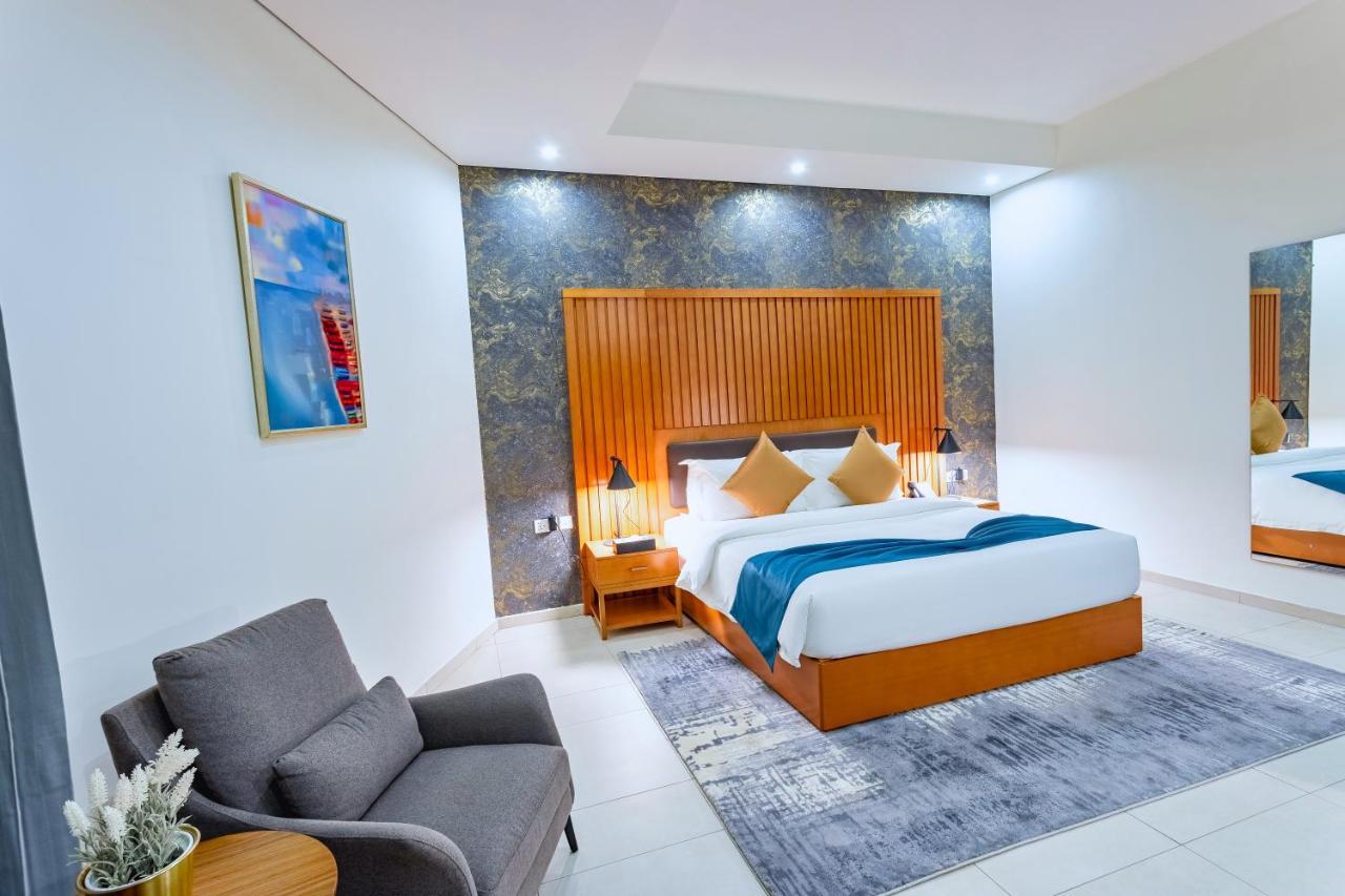 Alisa Hotel تيما المظهر الخارجي الصورة