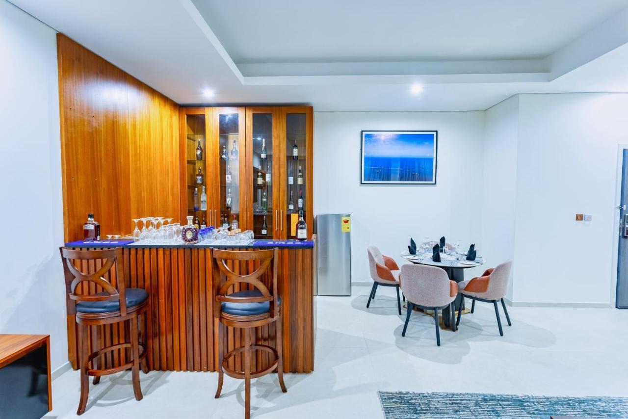 Alisa Hotel تيما المظهر الخارجي الصورة